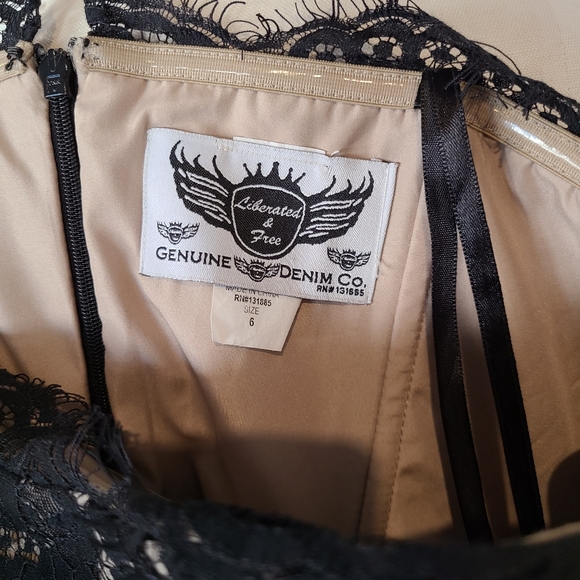 Liberated and Free Dress - Picture 5 of 6